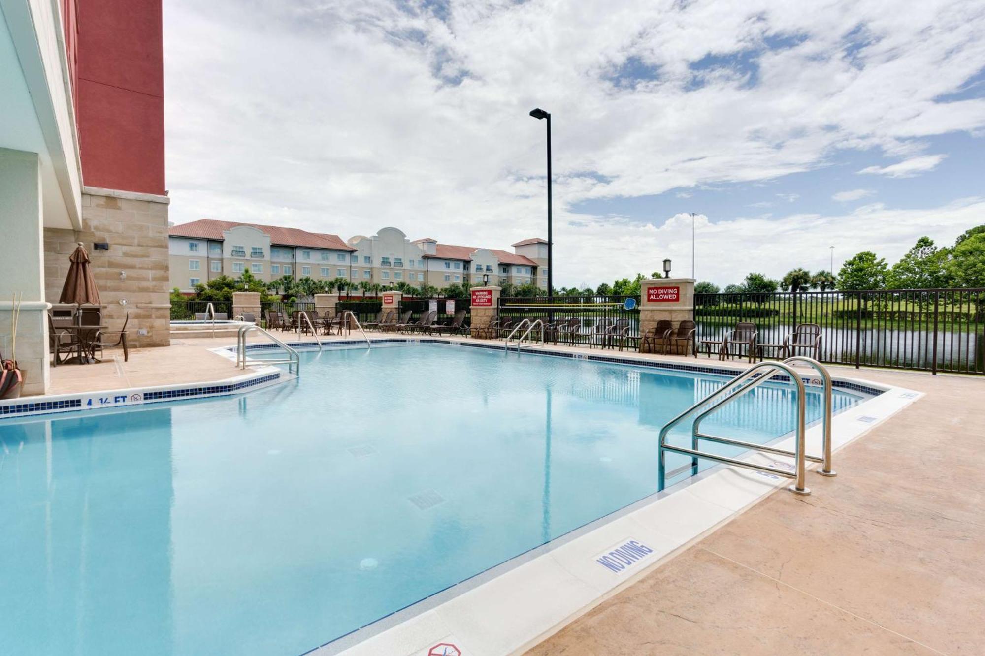 Drury Inn & Suites Fort Myers Airport Fgcu Екстериор снимка